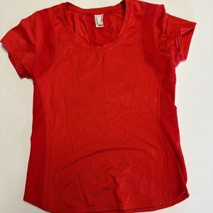 Lucy Activewear Short Sleeve - Red - Running